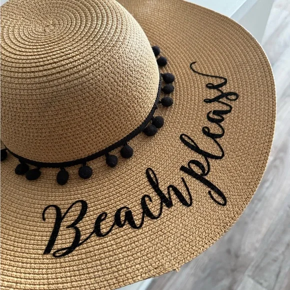 Wide Brim Straw Sun Hat with Black Pom Trim - Beachplease BNWOT - Picture 2 of 6